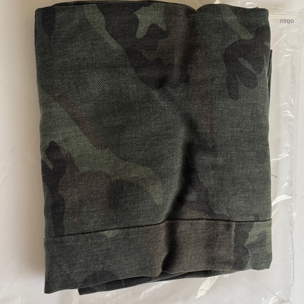 Camouflage Maxi Pants - Picture 3 of 4